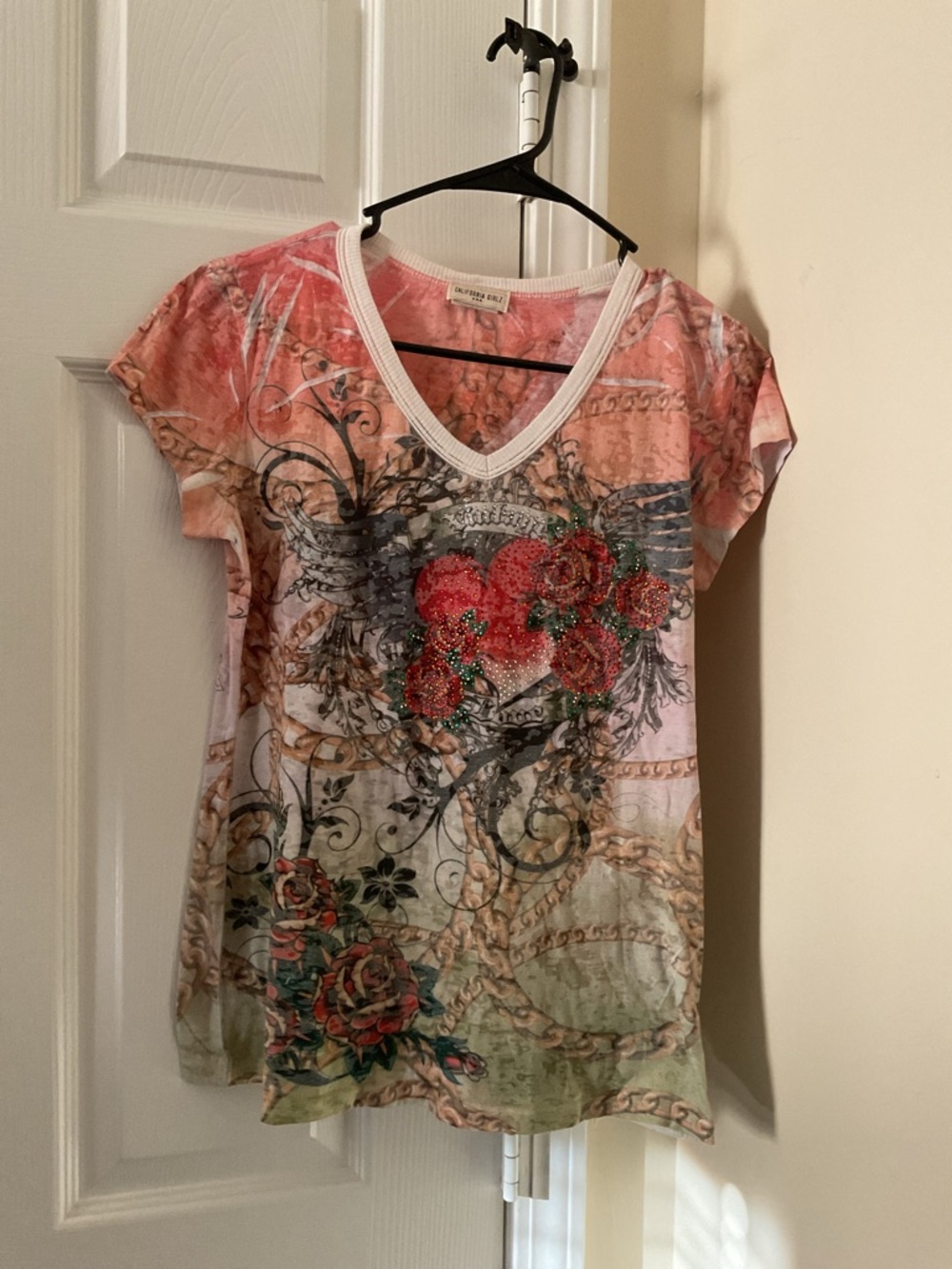 Women's Pink Floral V-Neck Short Sleeve Top